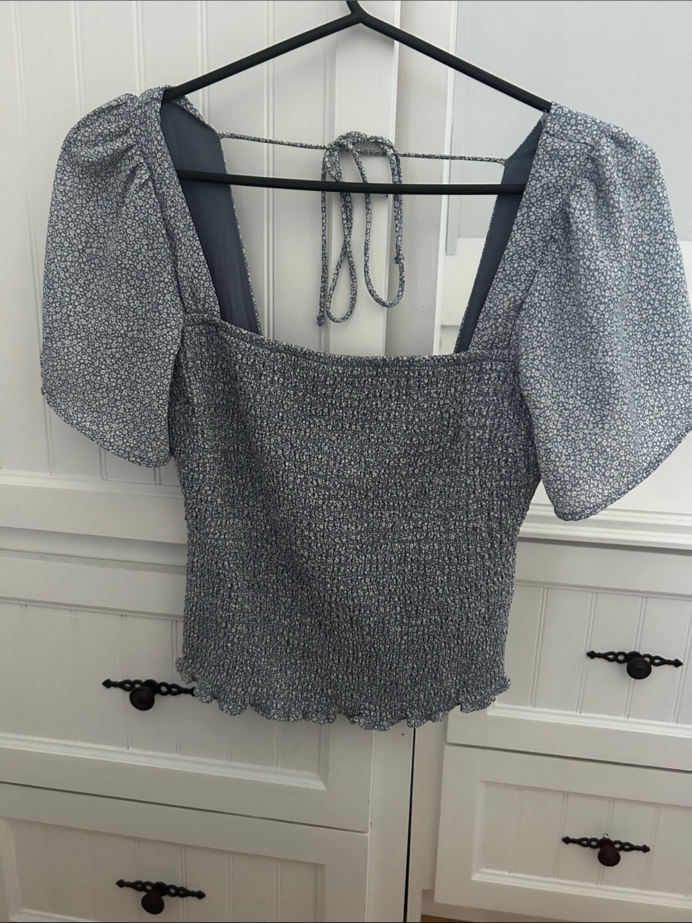 Abercrombie & Fitch Blue Floral Smocked Puff Sleeve Crop Top